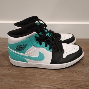 Jordan Mid Sneakers in Teal and Black